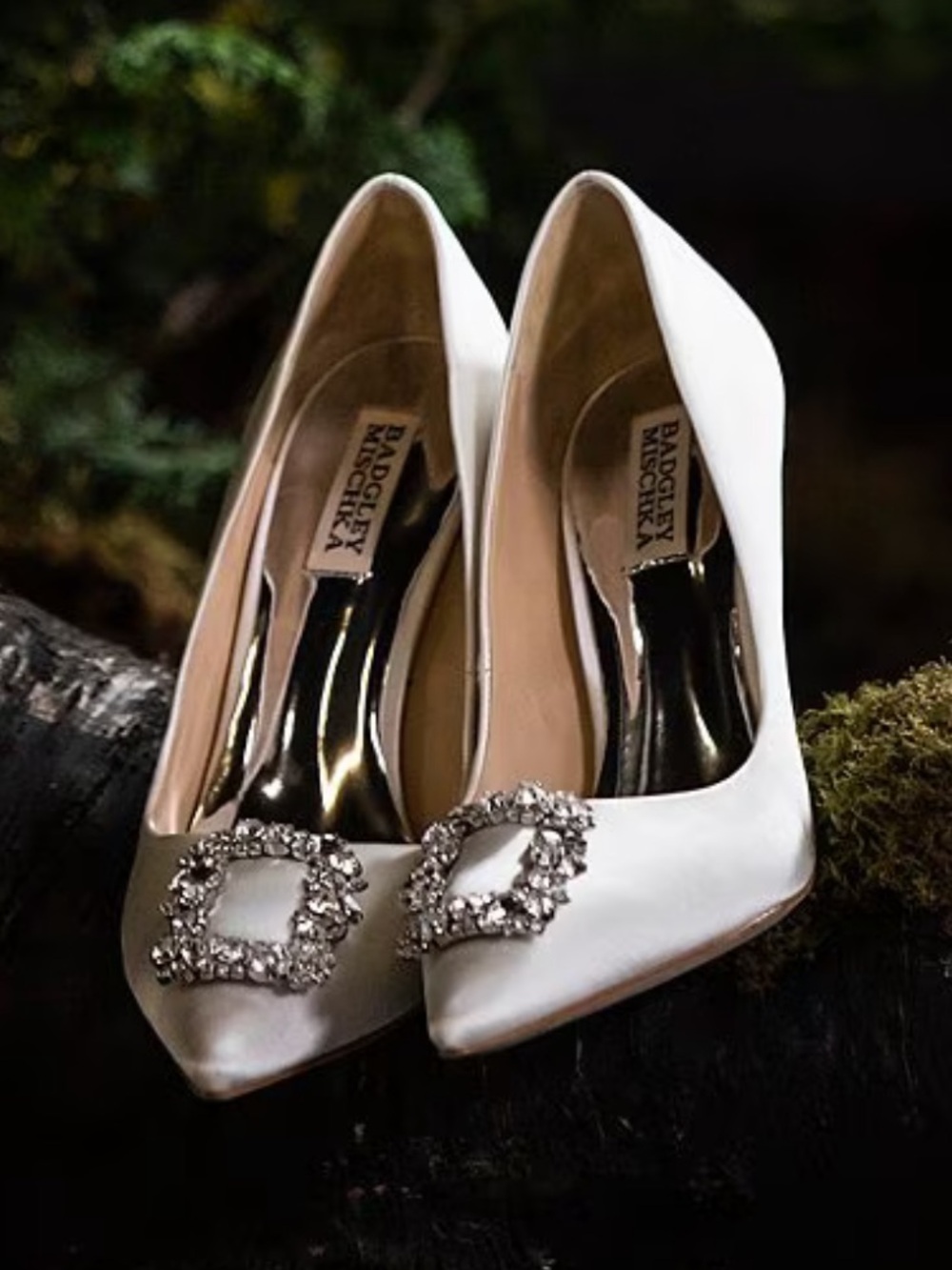Badgley Mischka White Satin Jewel Brooch Cher Pumps